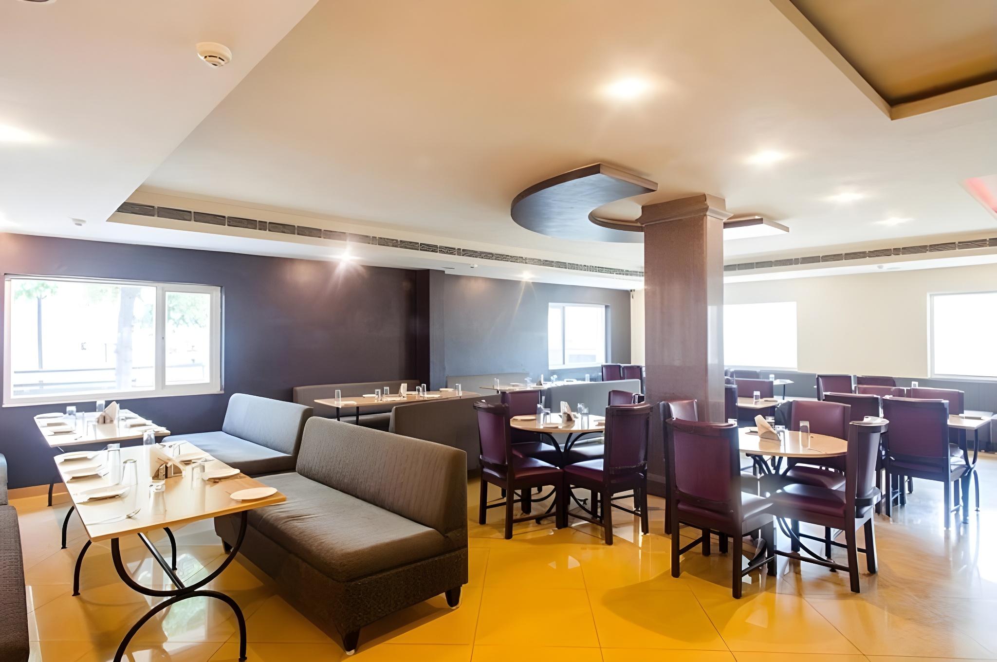 Hotel Shubham Majesty 14/16