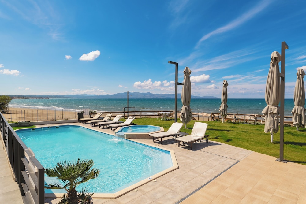 Elia Agia Marina Hotel 73/77