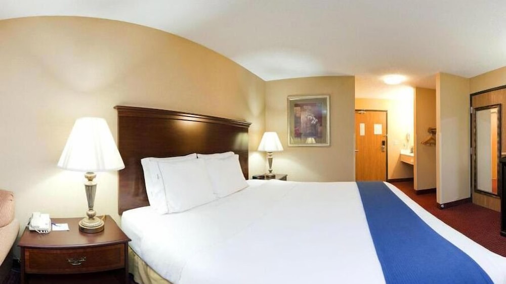 Holiday Inn Express Mt Vernon 12/41