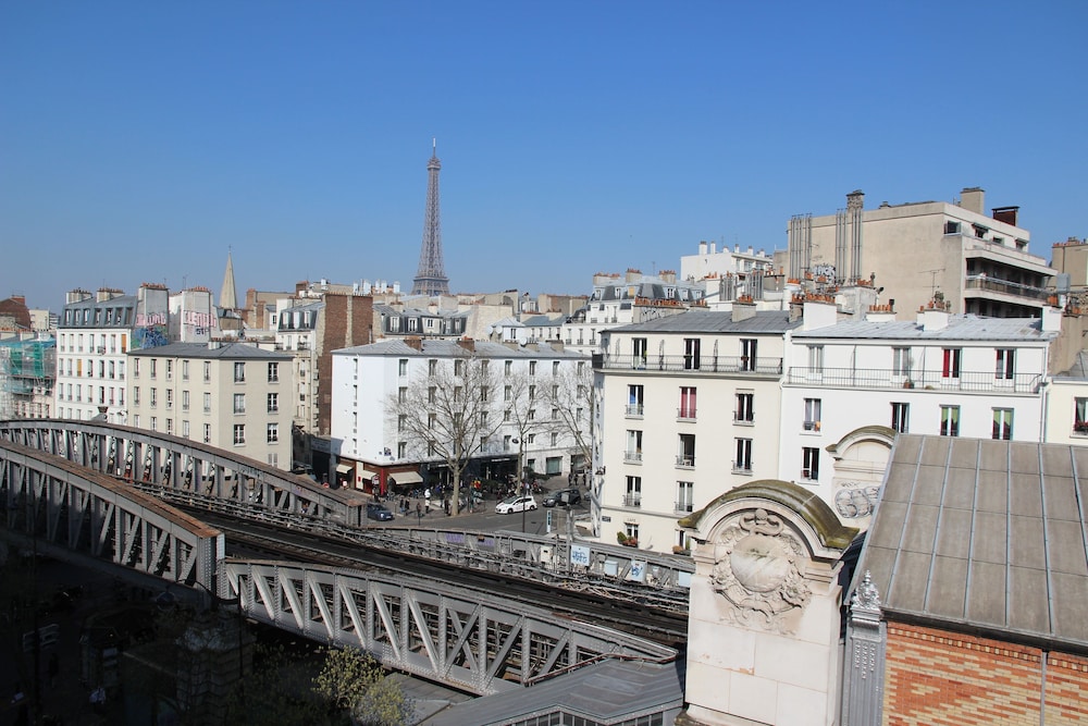 ART HOTEL EIFFEL 3/58