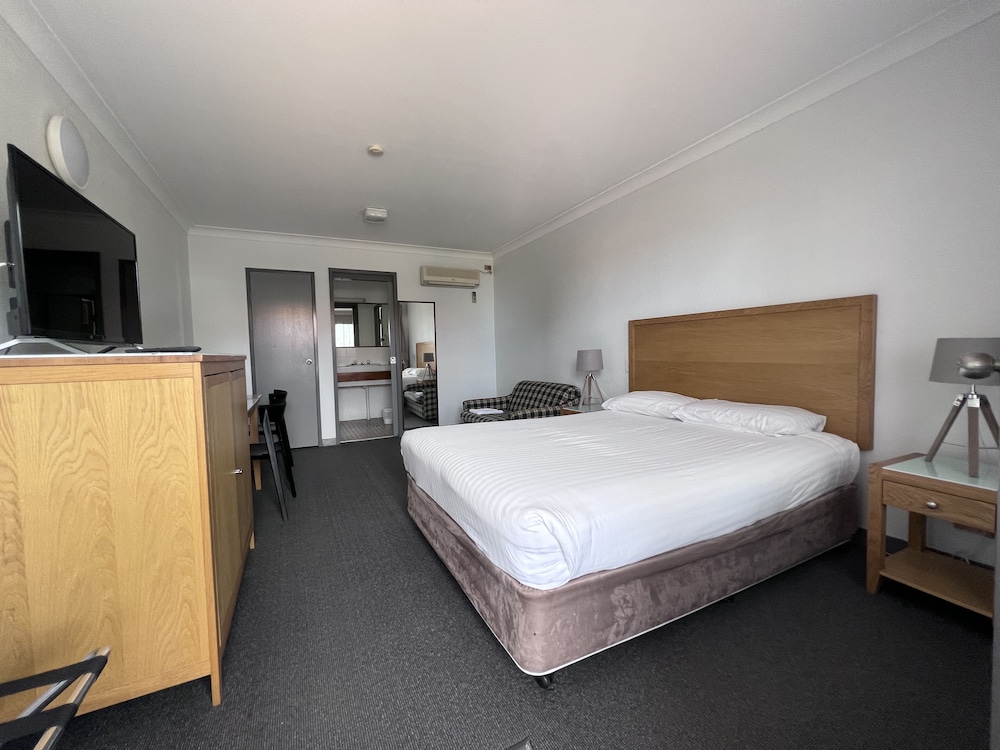 SPA VILLAGE TRAVEL INN 18/41
