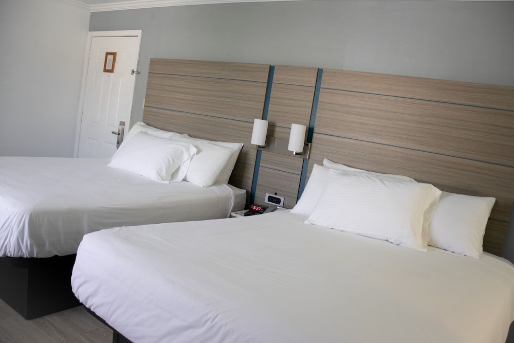 Discovery Inn 10/34