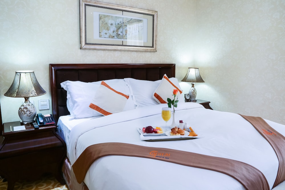 Capital Hotel And Spa 27/76