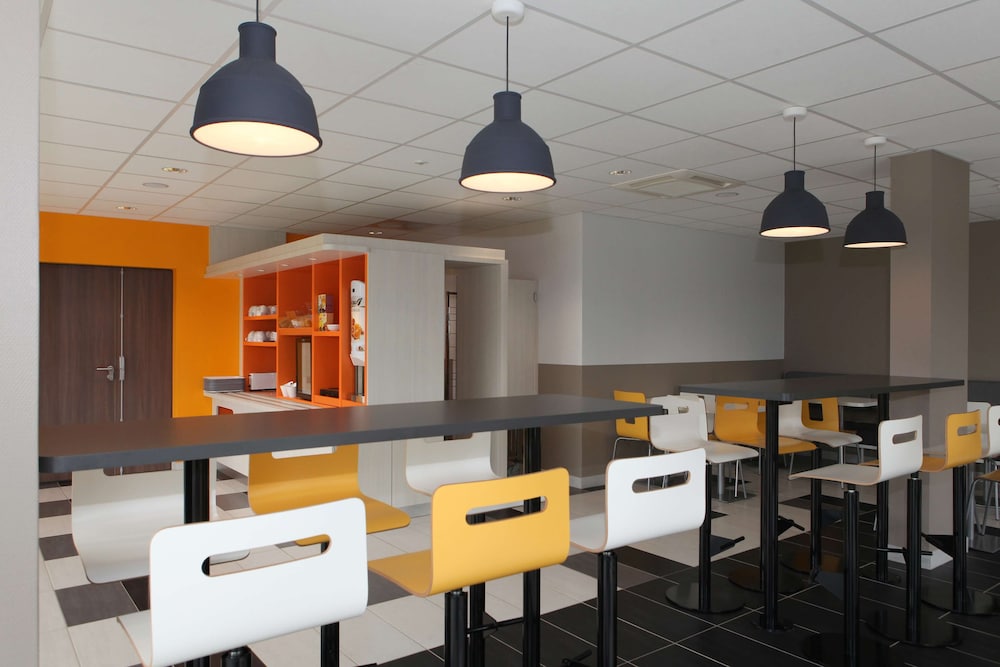 B&B HOTEL Laval Ouest 29/32
