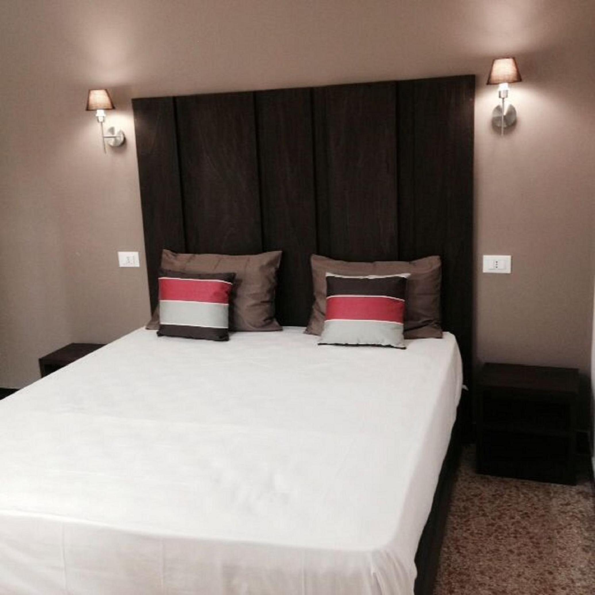 Hotel Bologna 16/50