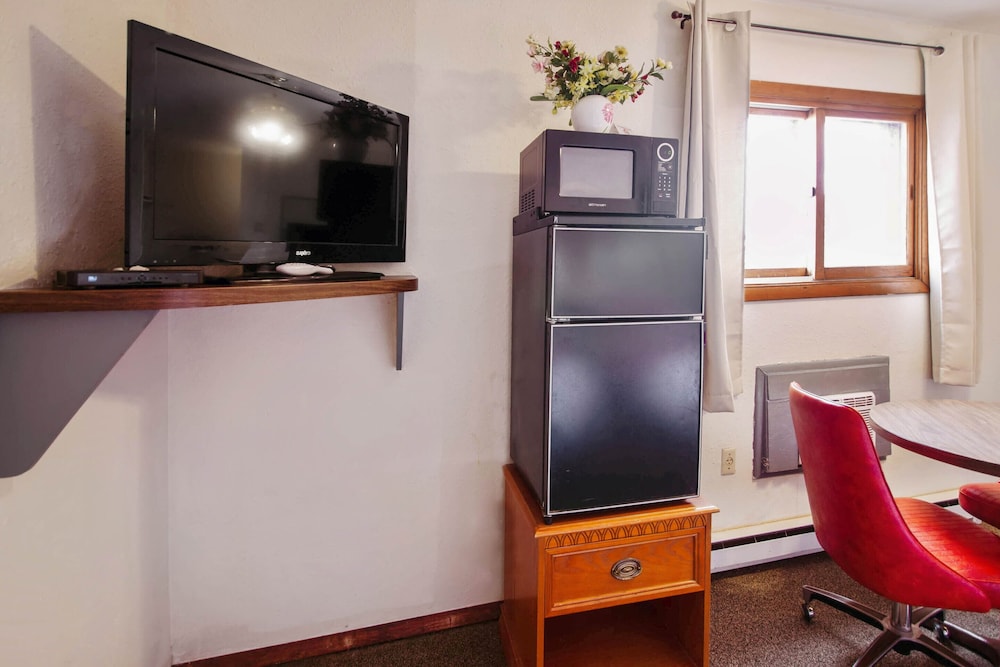 Hotel Cheyenne Wells - US 40 20/36