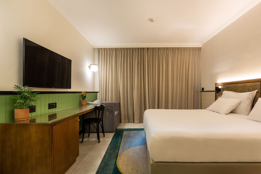 CLASSIC, DOUBLE OR TWIN BED