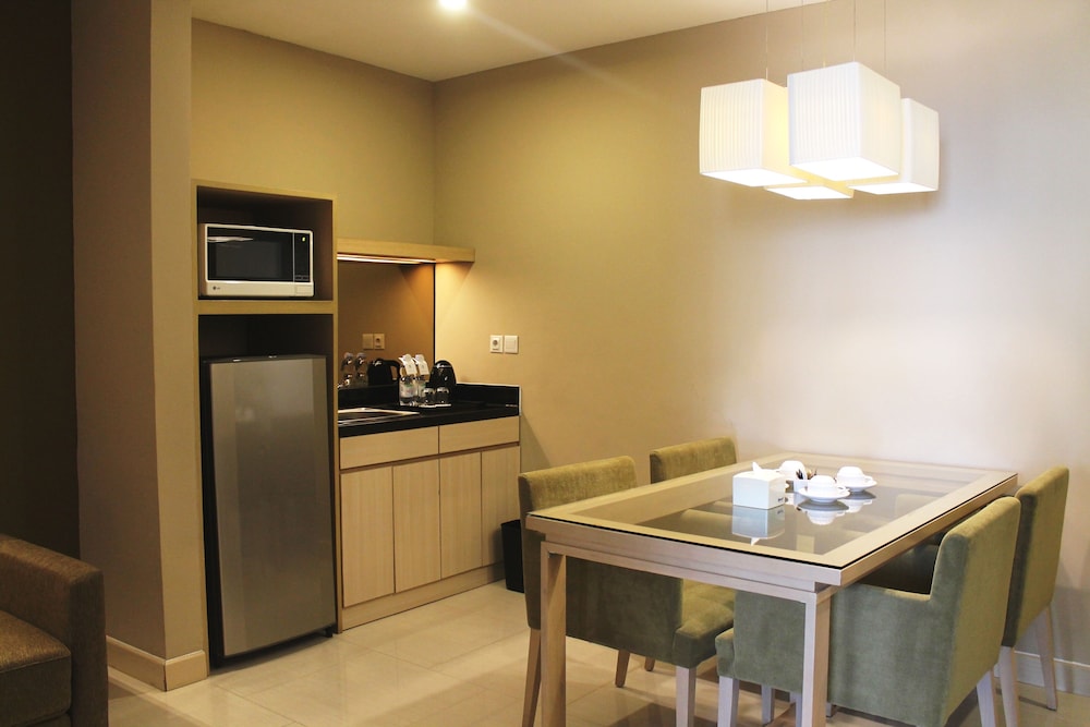 eL Hotel Jakarta 20/47