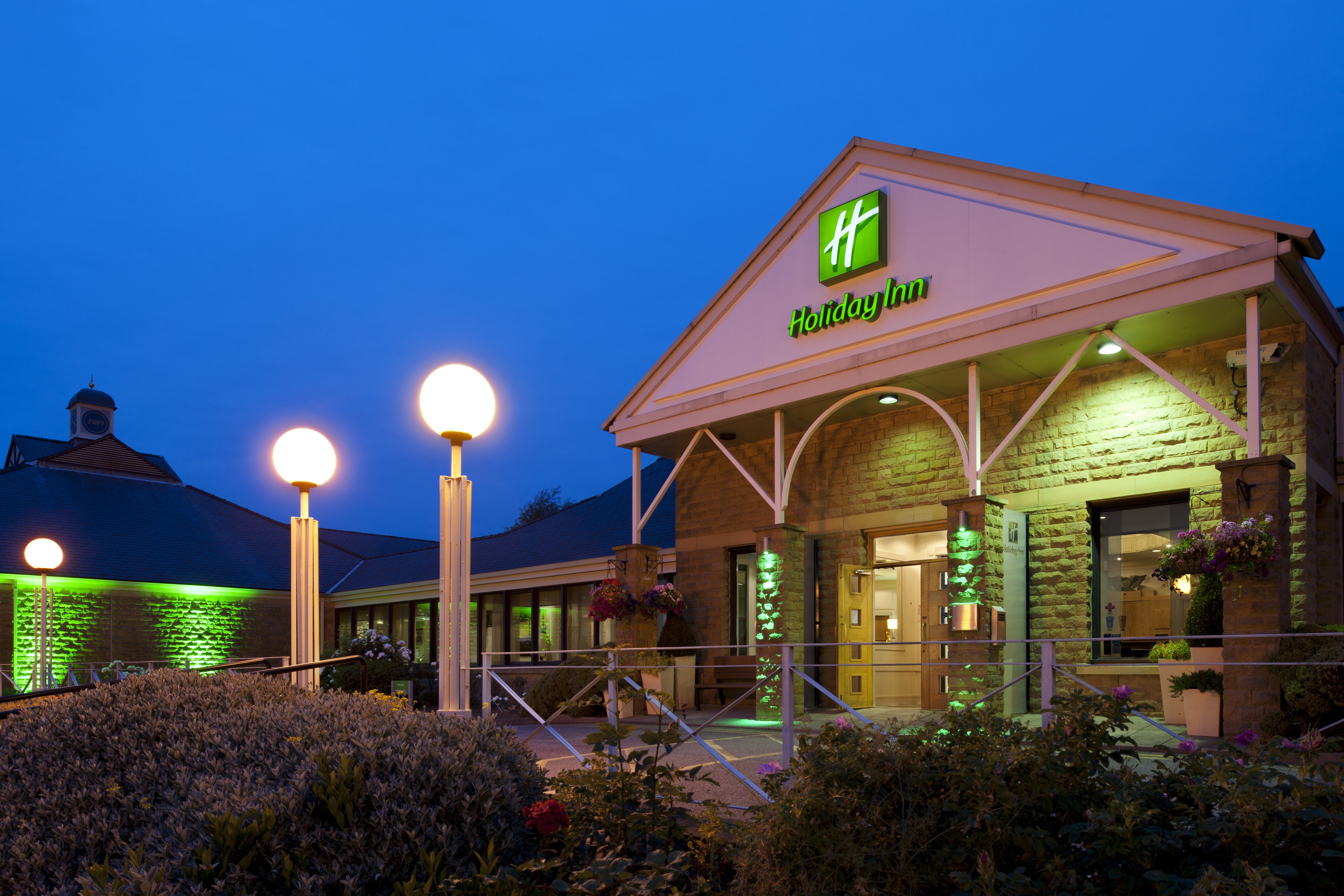 HOLIDAY INN LEEDS BRIGHOUSE 3/50