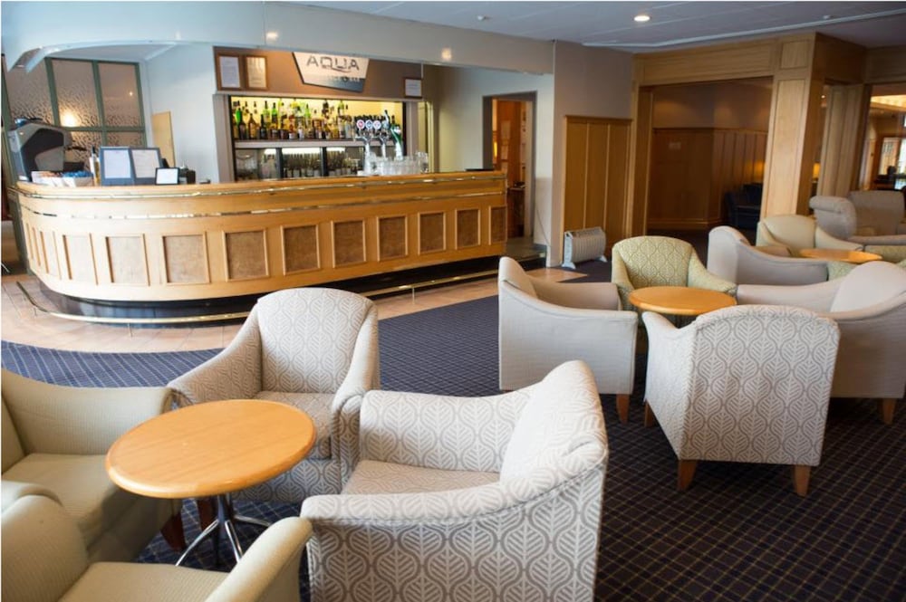 Brentwood Hotel 35/54