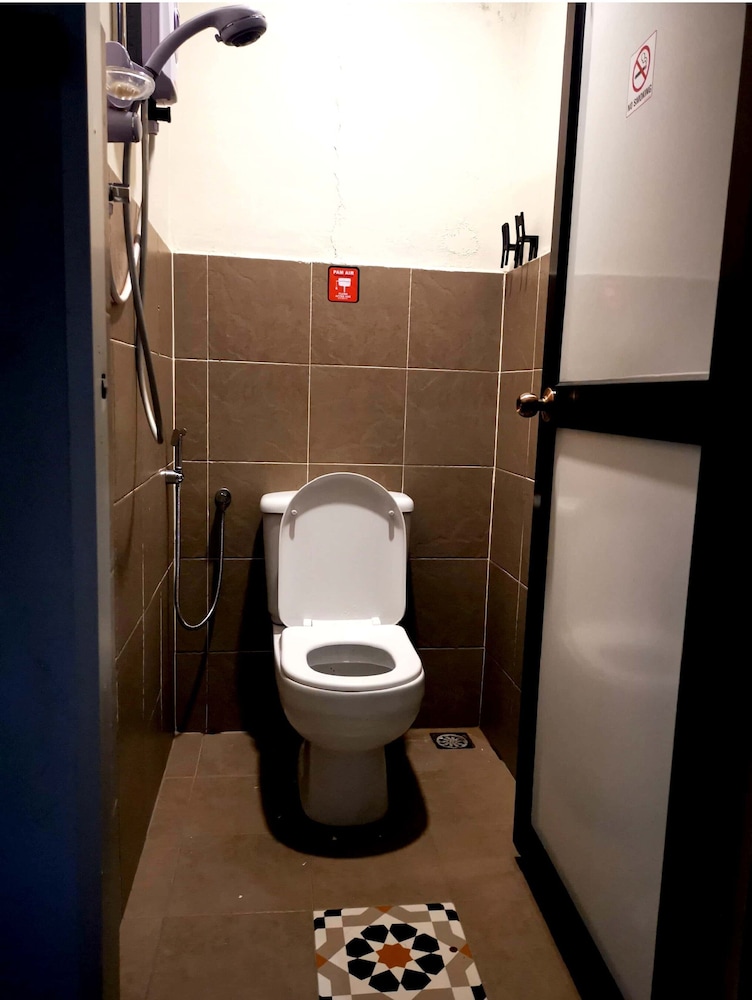 Sleepbox Hotel 48/50