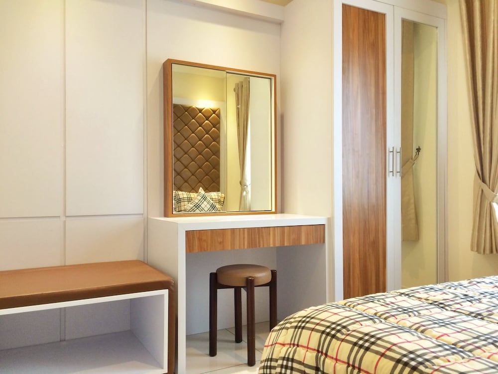 Ravarine Suite Apartment 12/32