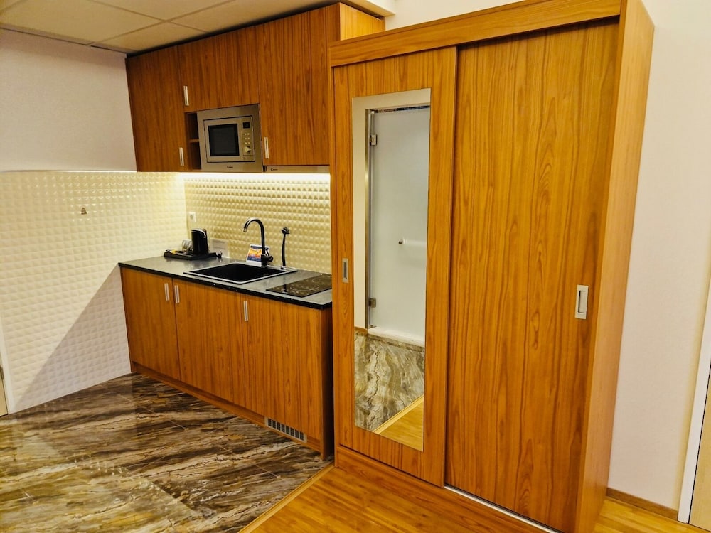 Chasse Residency Hotel 5/46
