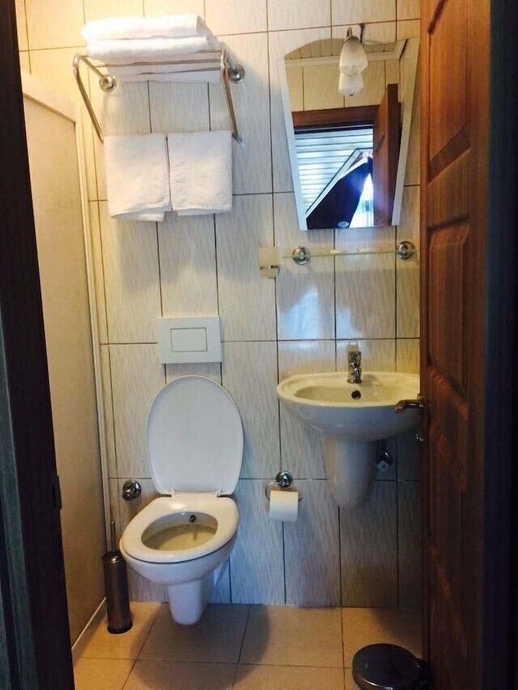 Berfin Otel 34/36