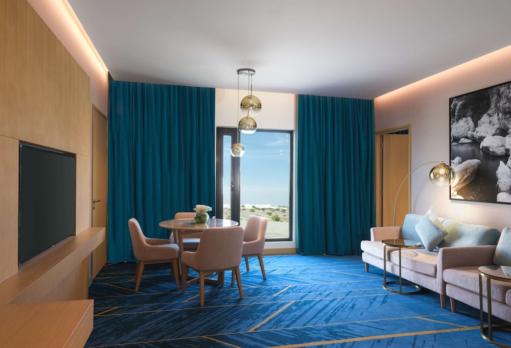 Maani Muscat Hotel & Suites 49/59