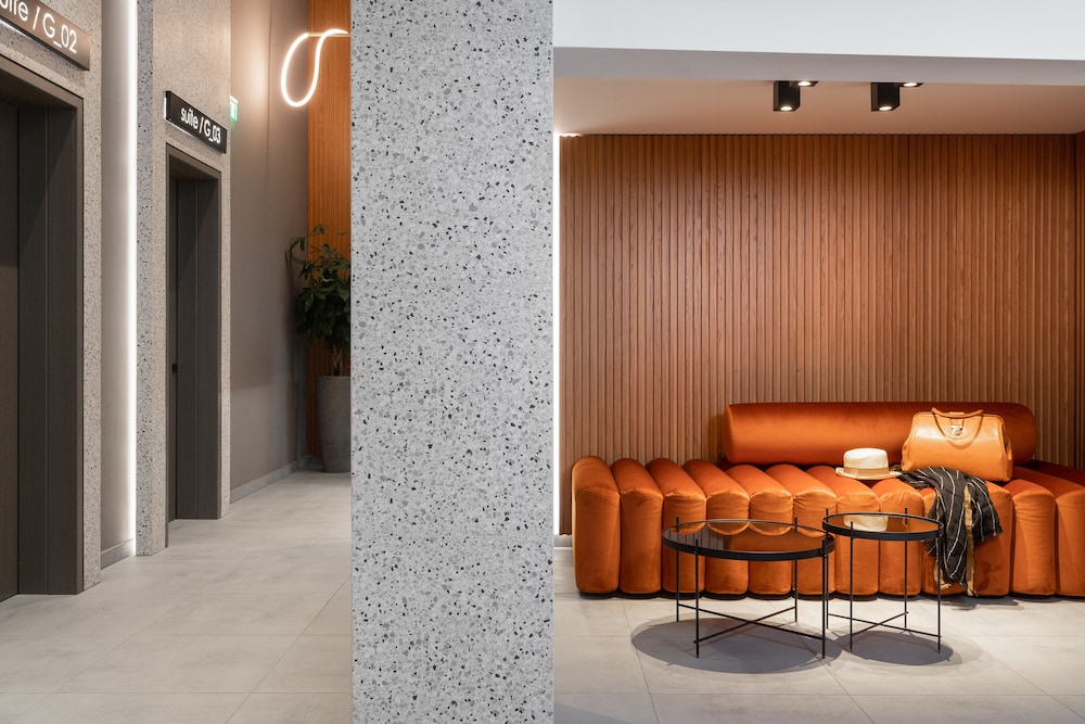 11 Enteka Acropolis Suites 35/50