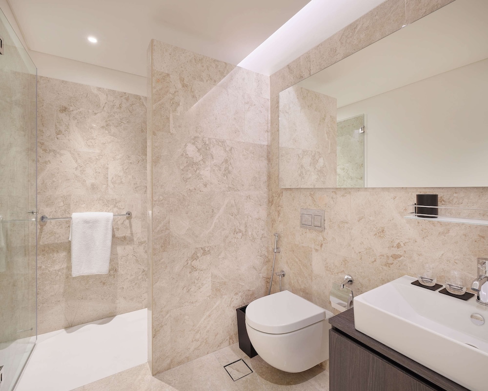 Grand Hyatt Kuwait Residences 43/44