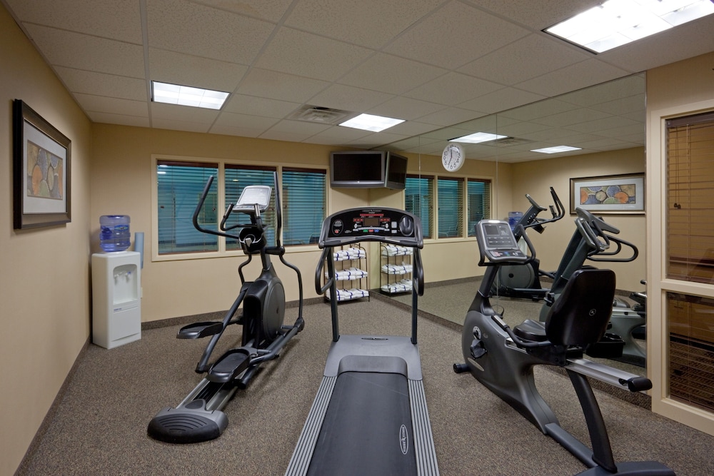 Holiday Inn Express Hotel And Suites Rochester 27/55