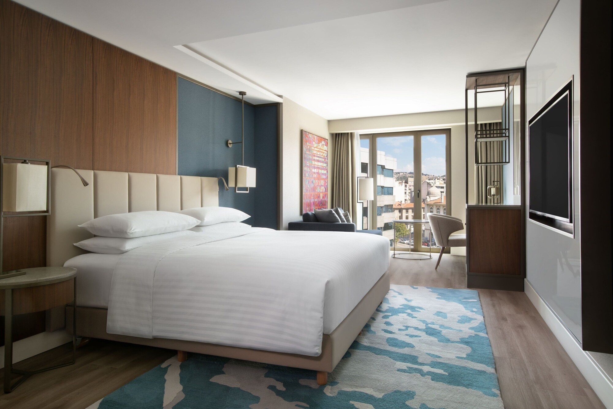 EXECUTIVE, DOUBLE BED, CITY VIEW