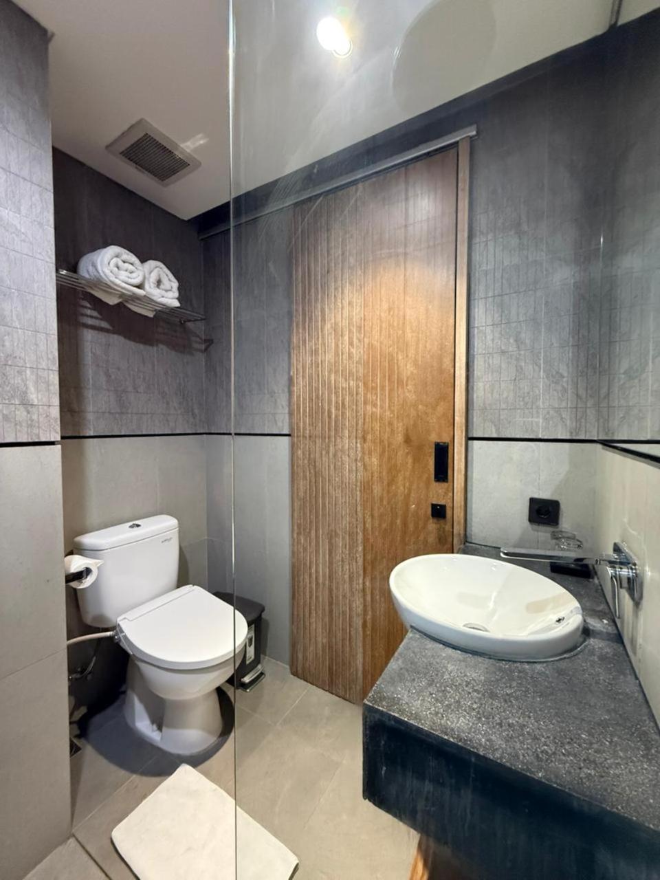Suites5 Hotel 34/34