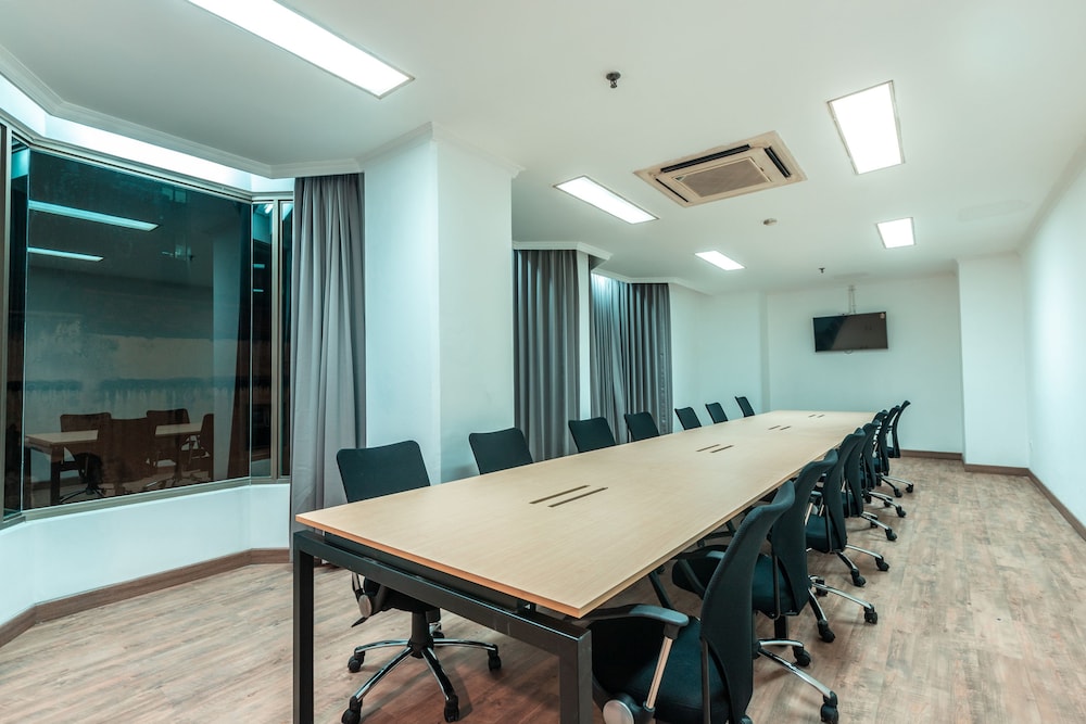 OYO Townhouse 2 Hotel Gunung Sahari 59/67