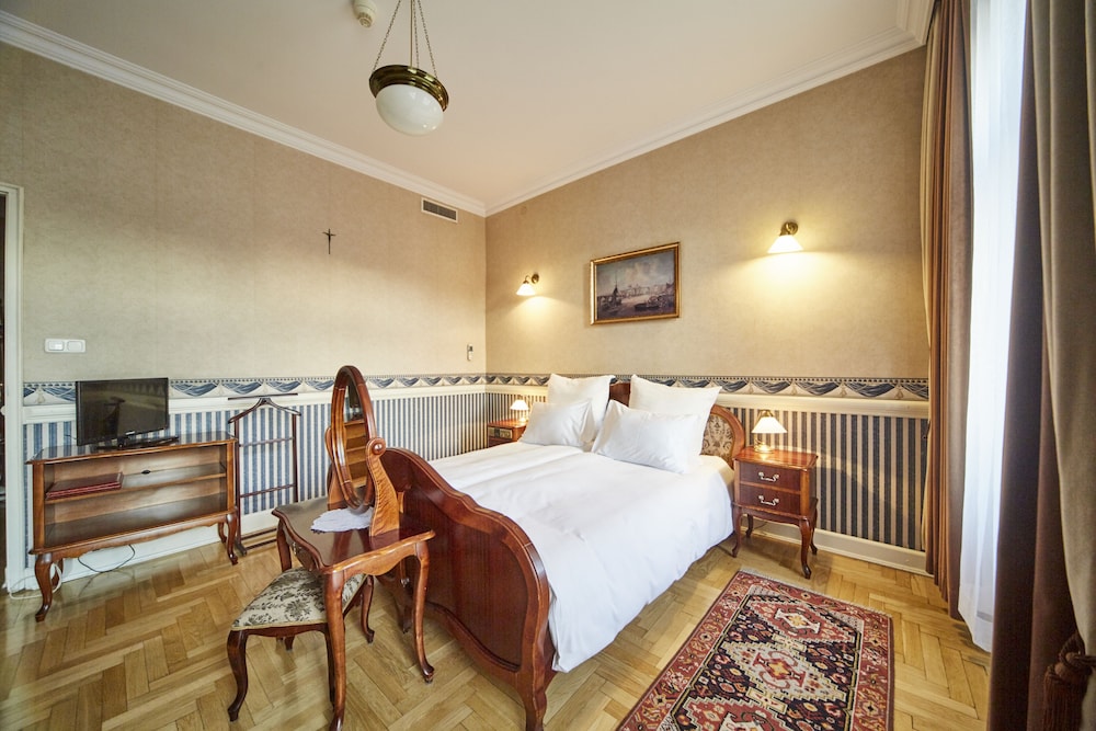 Hotel Pollera 13/37