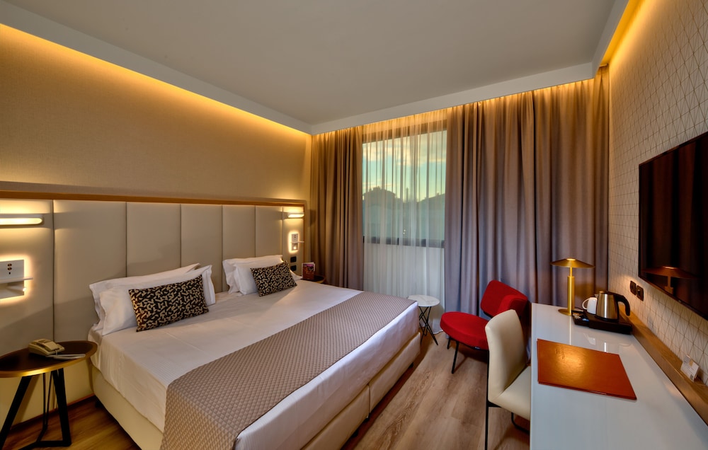 Savhotel Aemilia Bologna 8/68