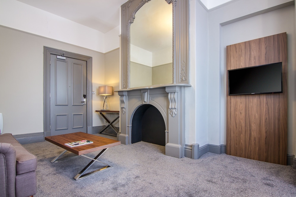 The Yorkshire Hotel 39/49