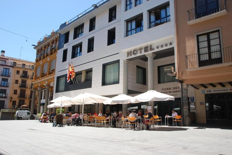 Gran Hotel Ciudad De Barbastro 23/28
