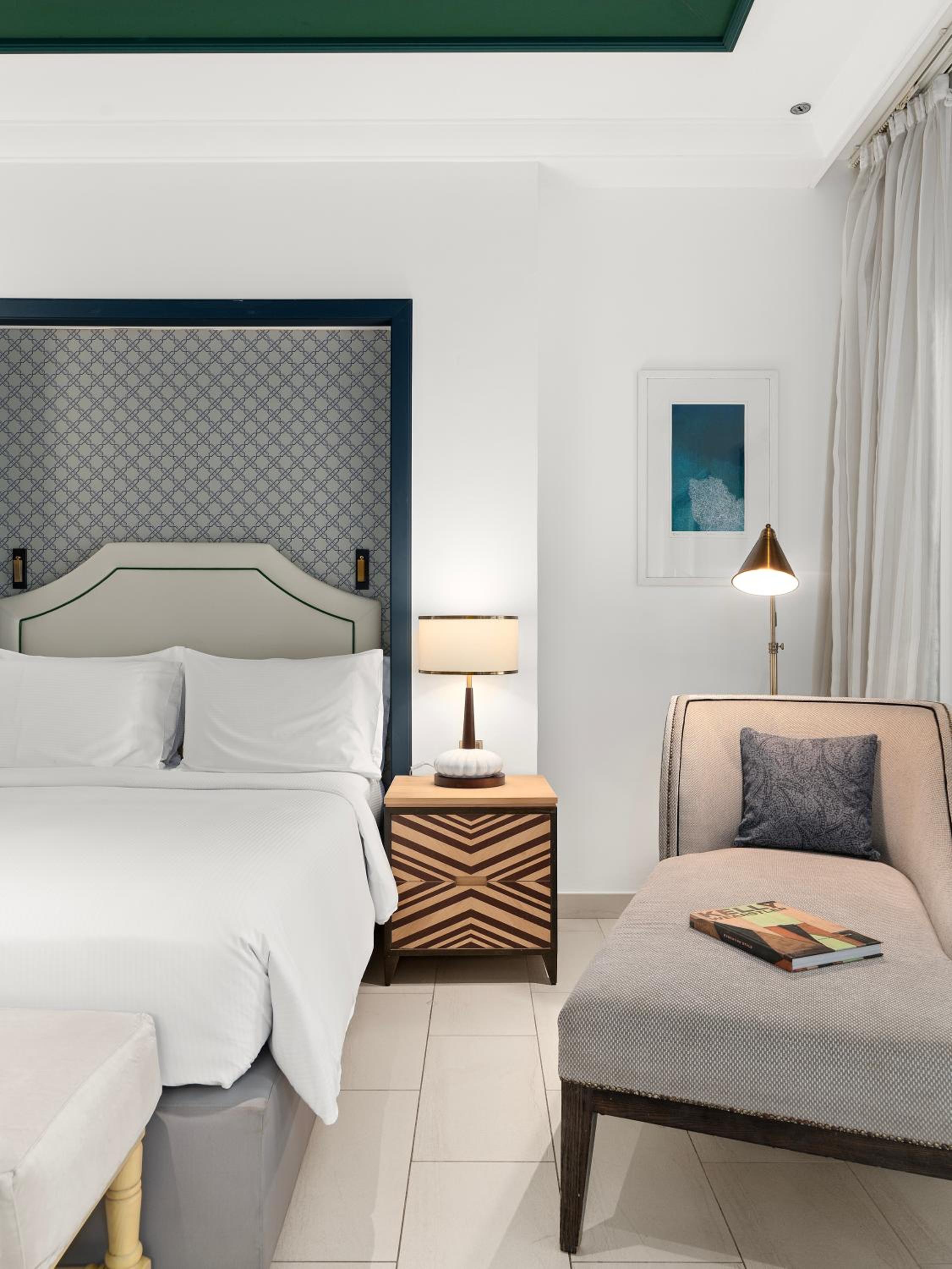 Family, King Bed, Beach Front
