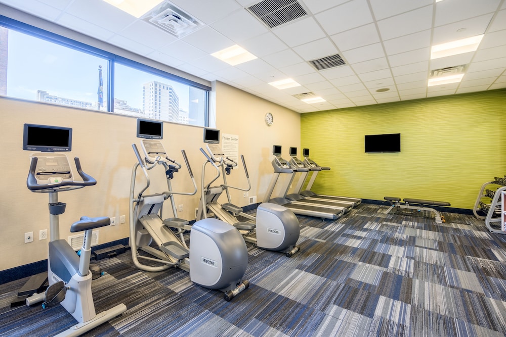 Holiday Inn Express Philadelphia-Midtown 37/77