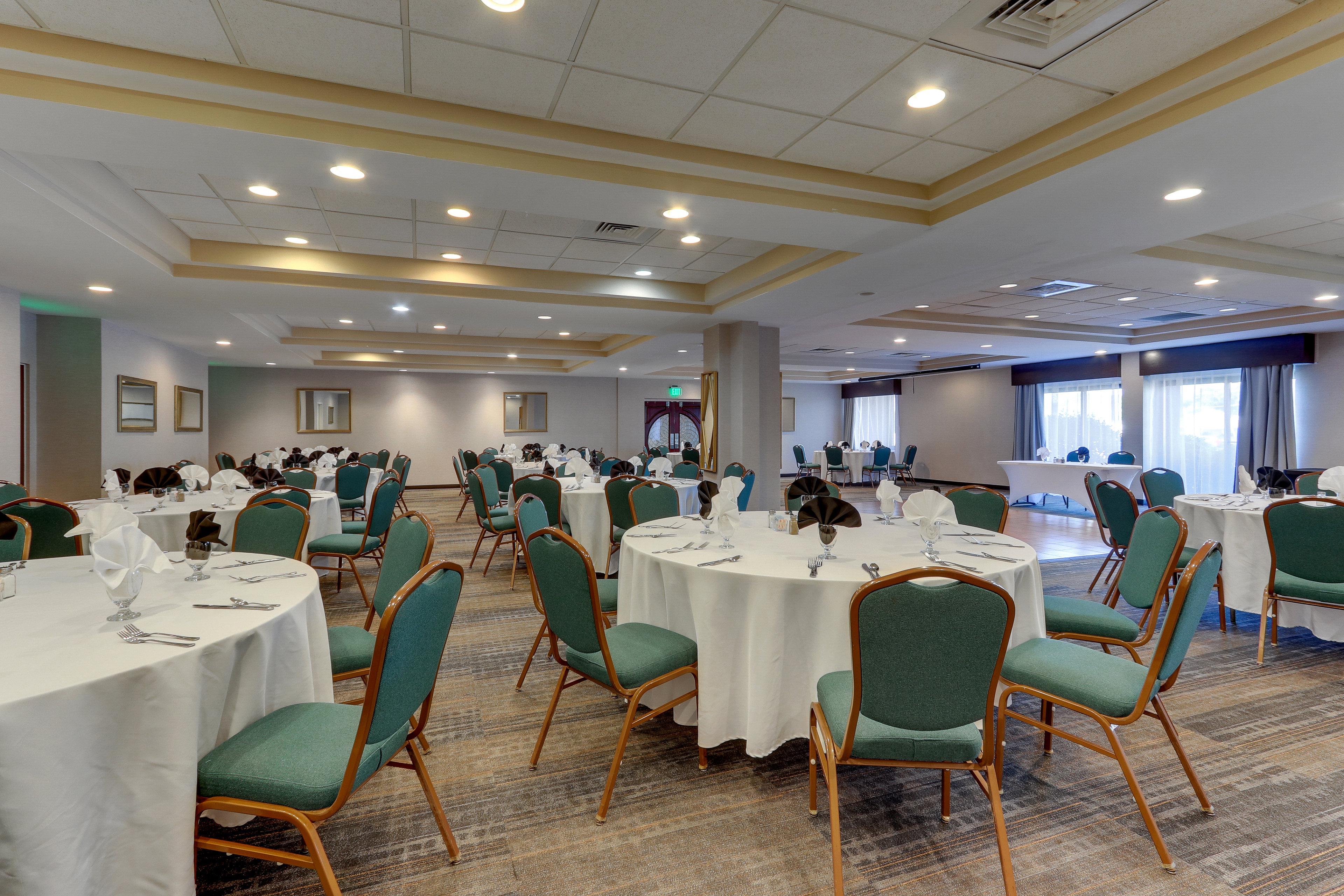 Holiday Inn Express Aberdeen Chesapeake House 55/58