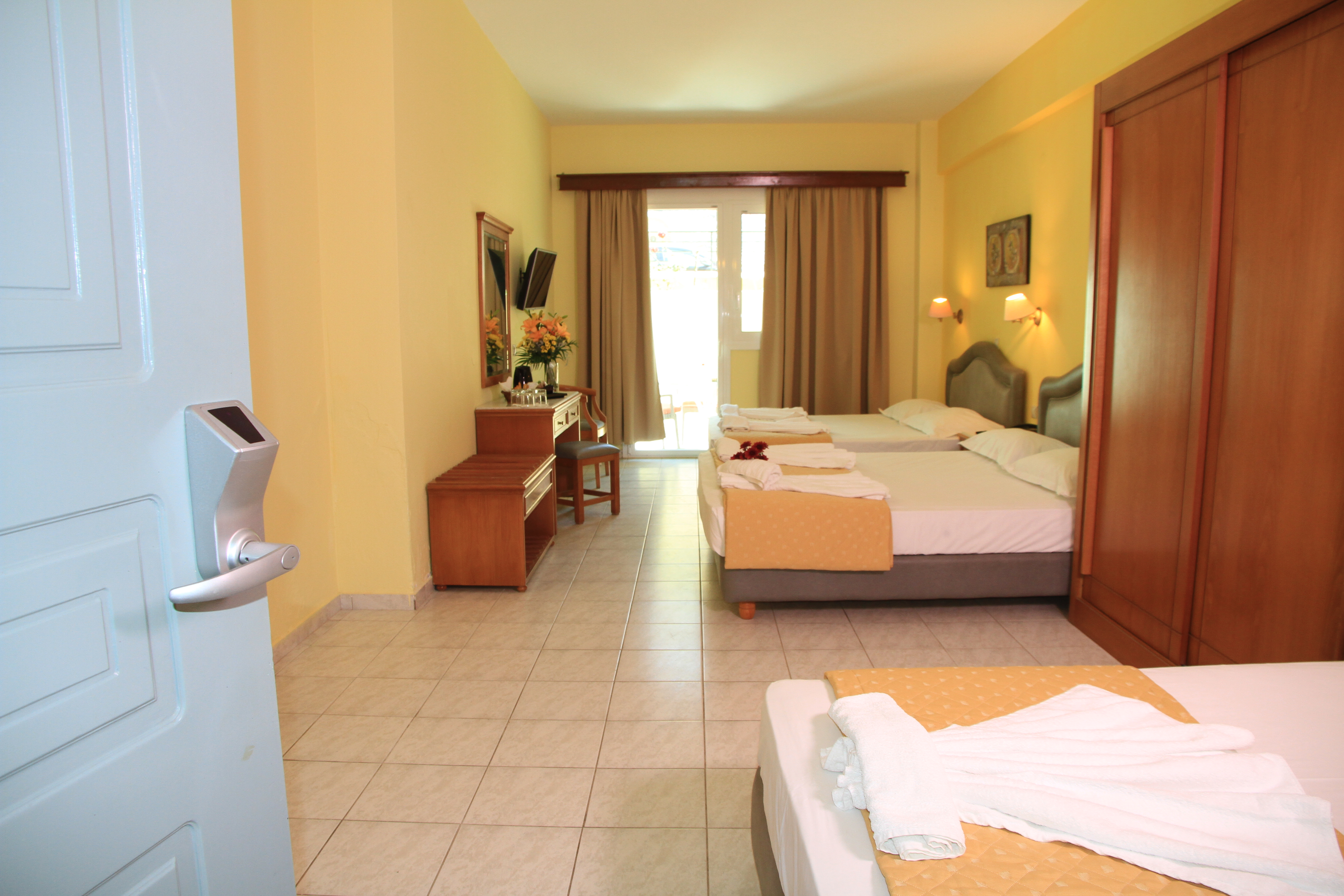 Dedalos Beach Hotel 12/50
