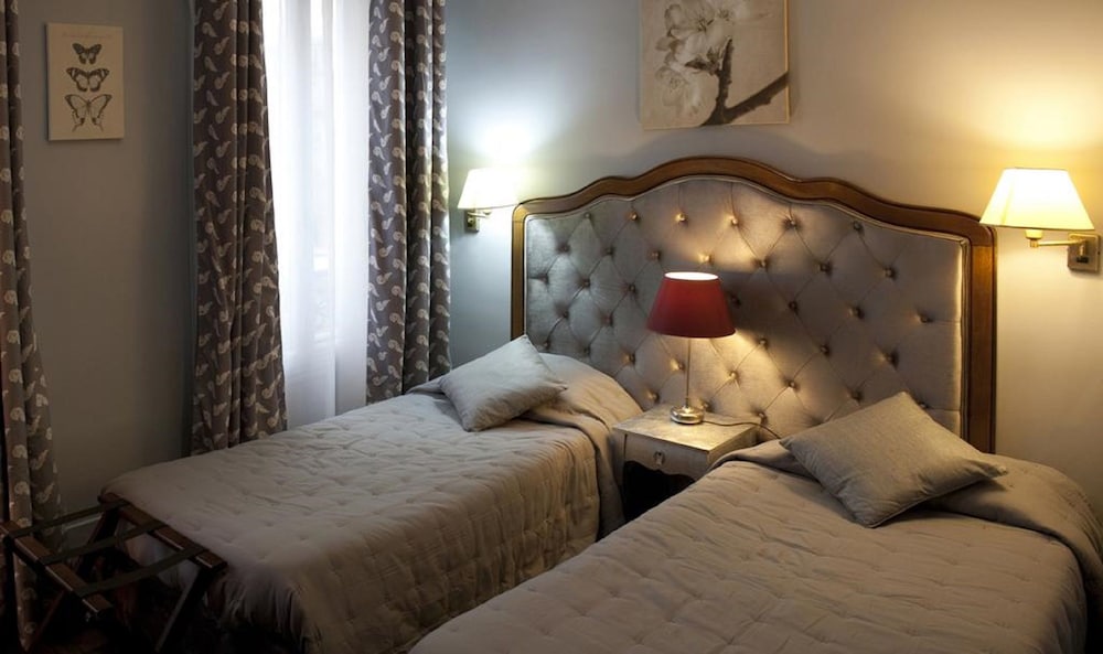 HOTEL HIPPODROME 8/27