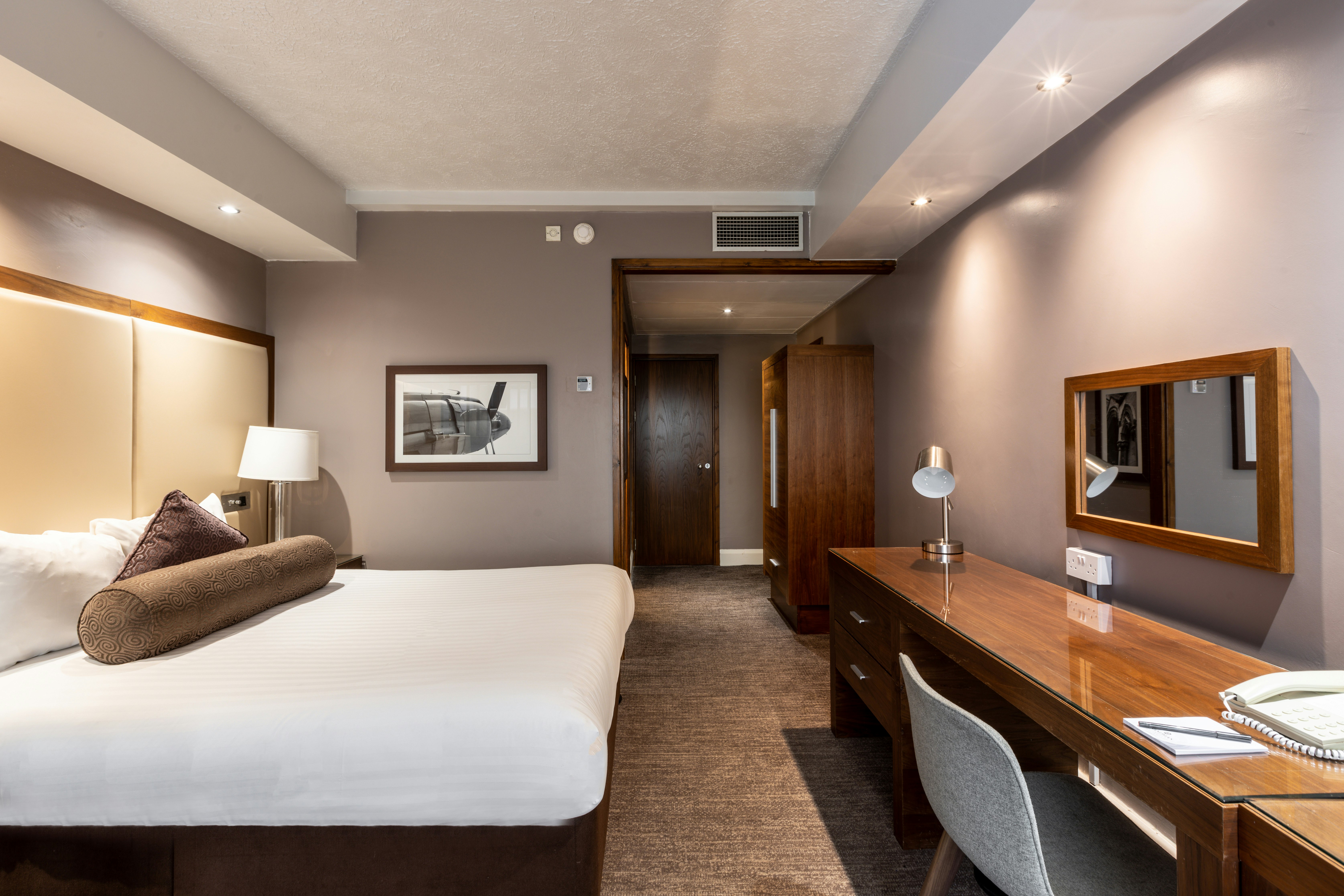 Sandman Signature London Gatwick Hotel 34/85