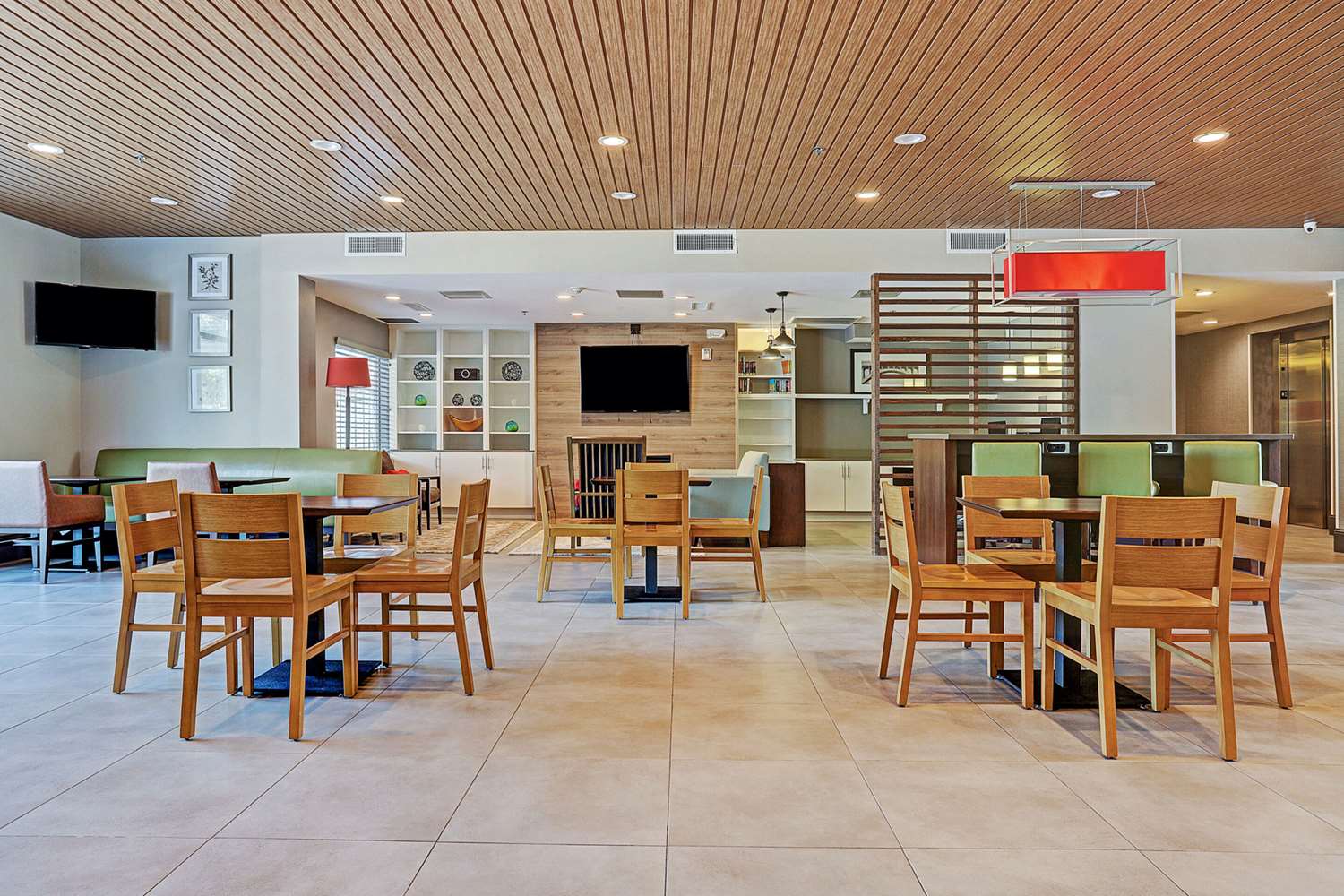 Ramada by Wyndham Houston Westchase 6/10