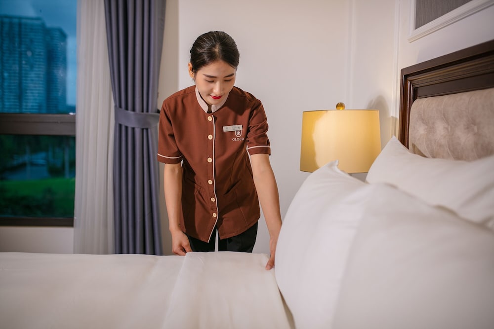 Gloud Hotel 19/50