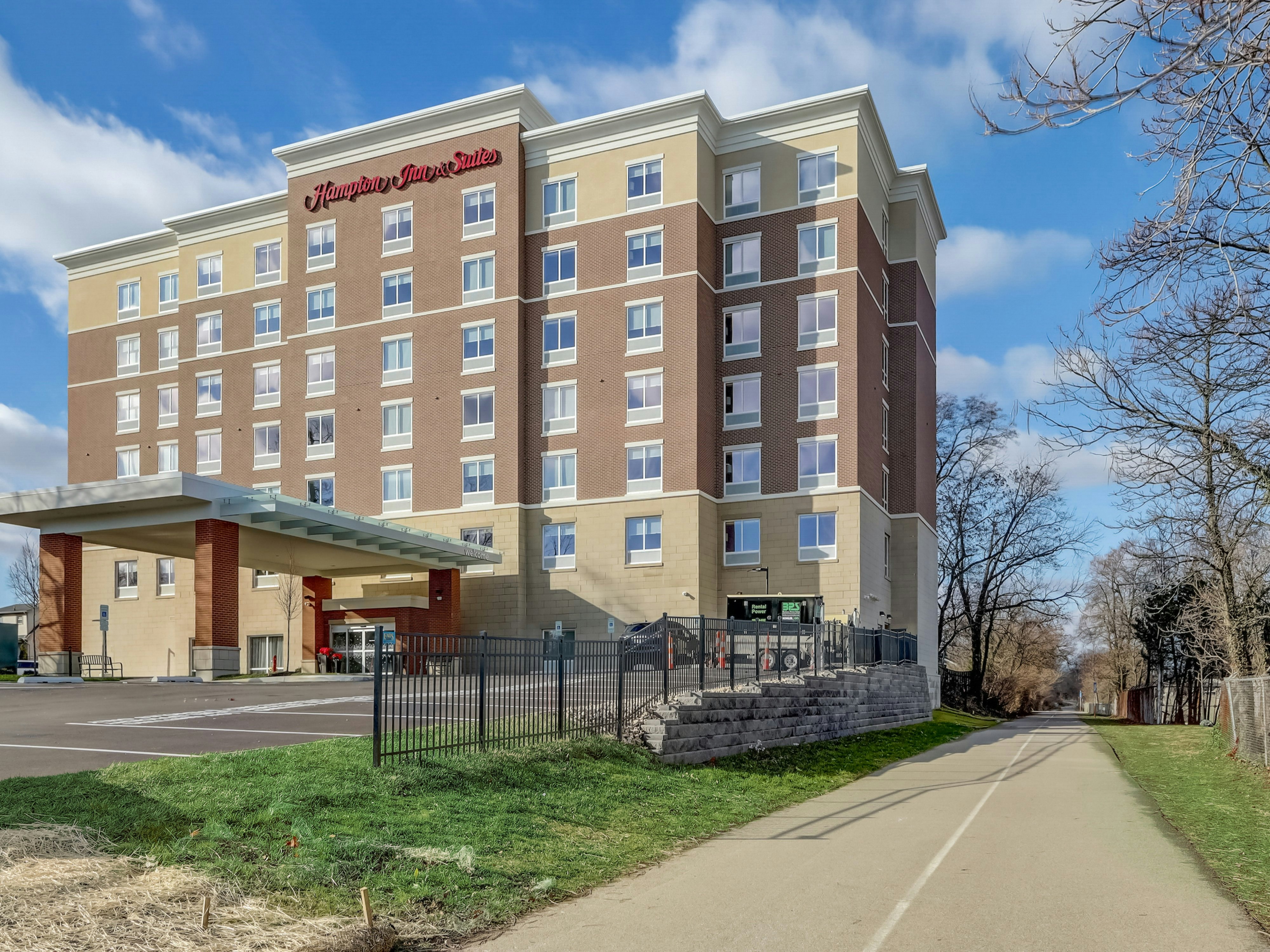 Hampton Inn & Suites Cincinnati Midtown Rookwood 1/26