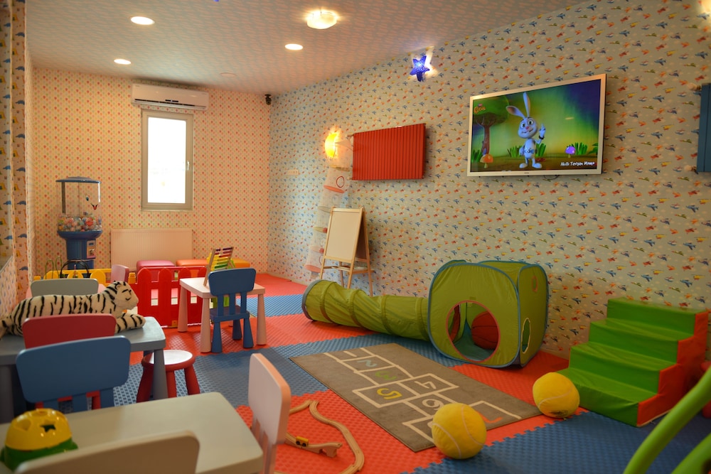 Lova Hotel Spa 40/50
