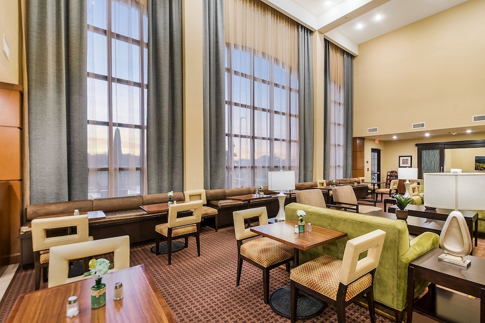 Staybridge Suites Longview 64/78