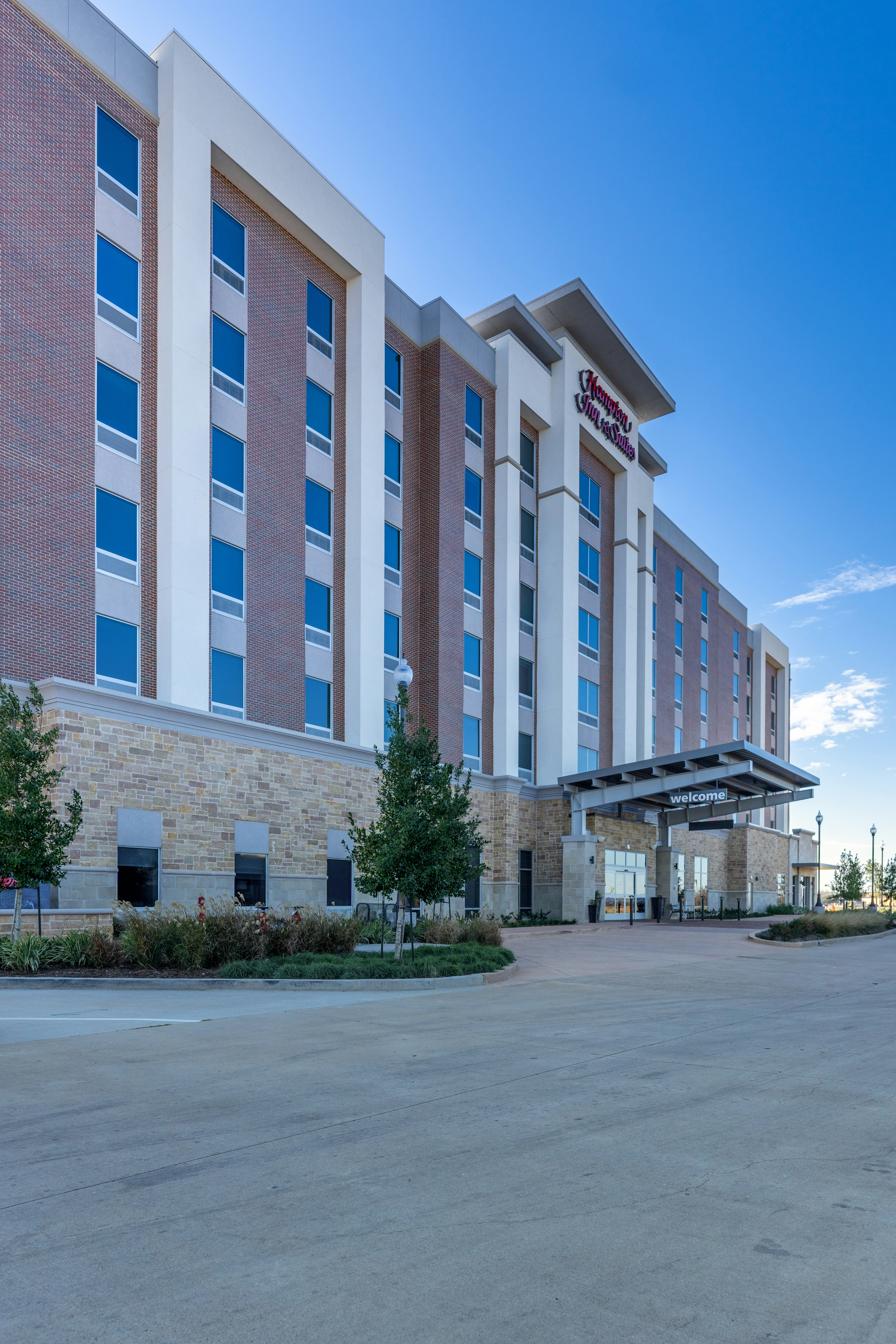 Hampton Inn Suites Houston Sugar Land 29/34