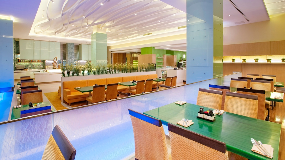 Holiday Inn Pudong 58/76