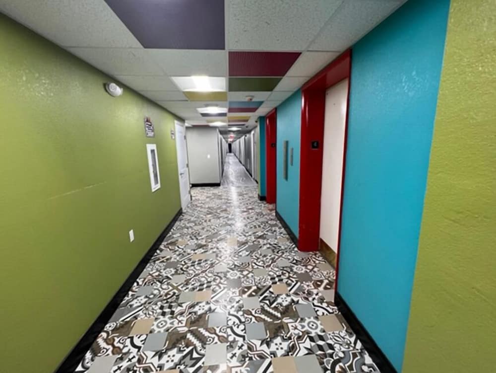 City Line Hotel 51/55