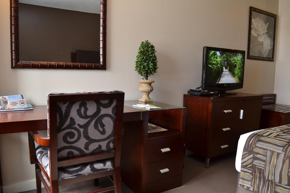 Madison Plaza Townsville 40/64