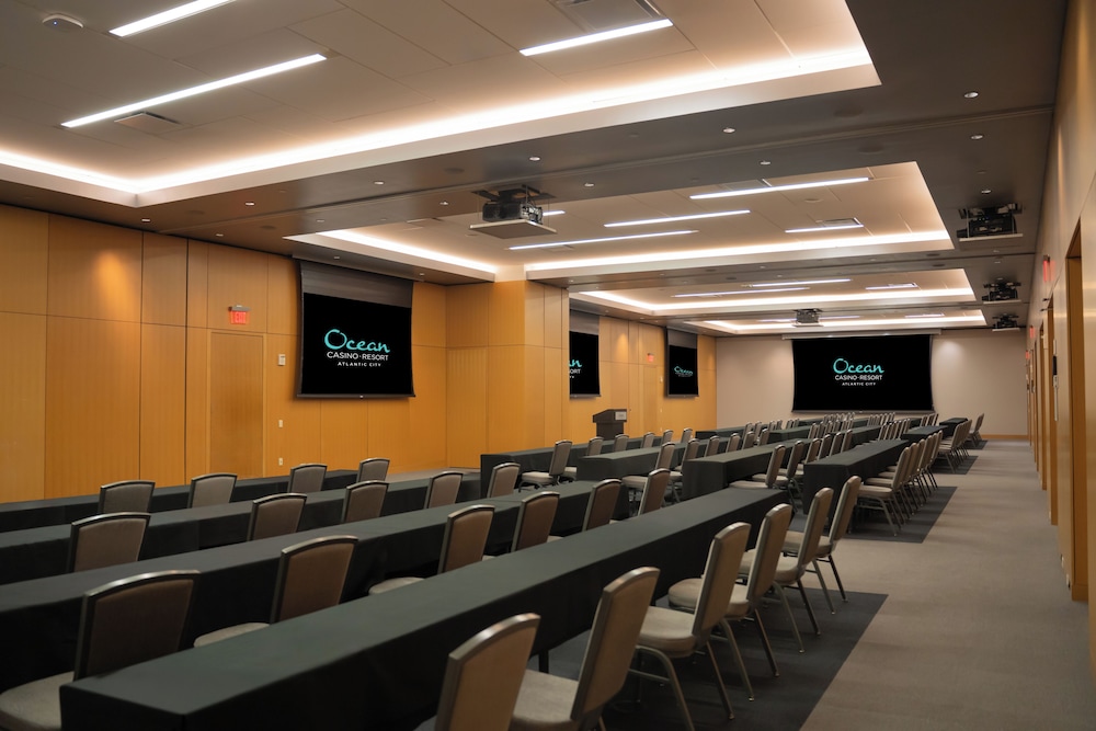 Ocean Resort Casino 61/76