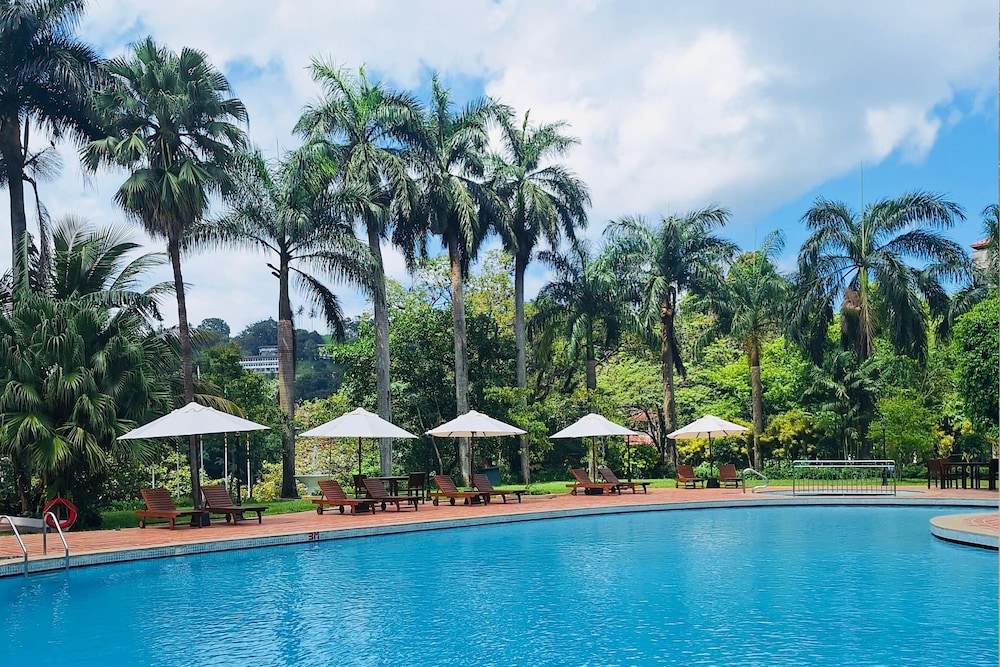 Suisse Hotel Kandy 43/50
