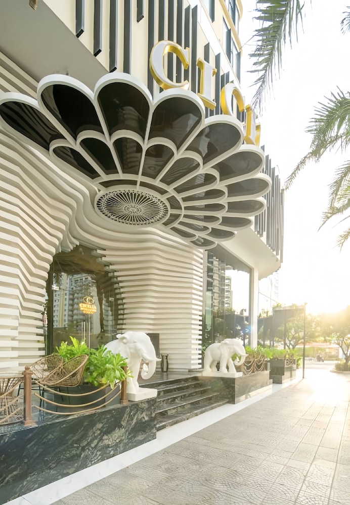 Cicilia Hotels & Spa Danang 44/48