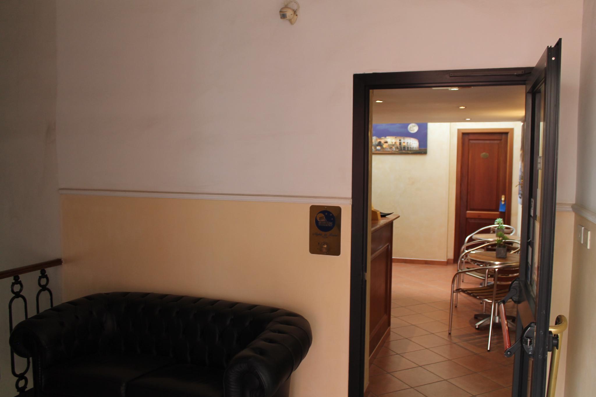 Nights In Rome 23/35