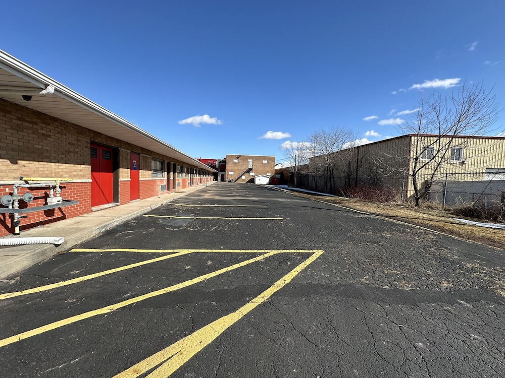 Motel6 Cornwall, On 44/57