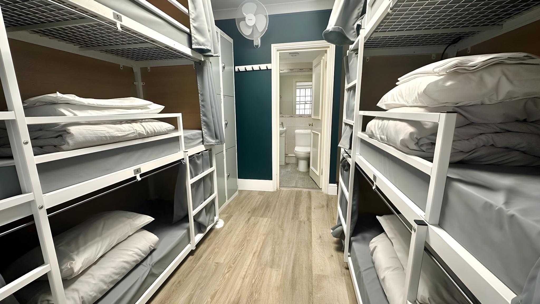Private, Mixed Dorm, 4 Beds